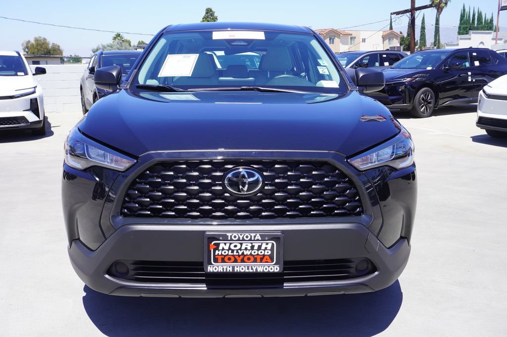 Certified 2023 Toyota Corolla Cross L FWD image 3