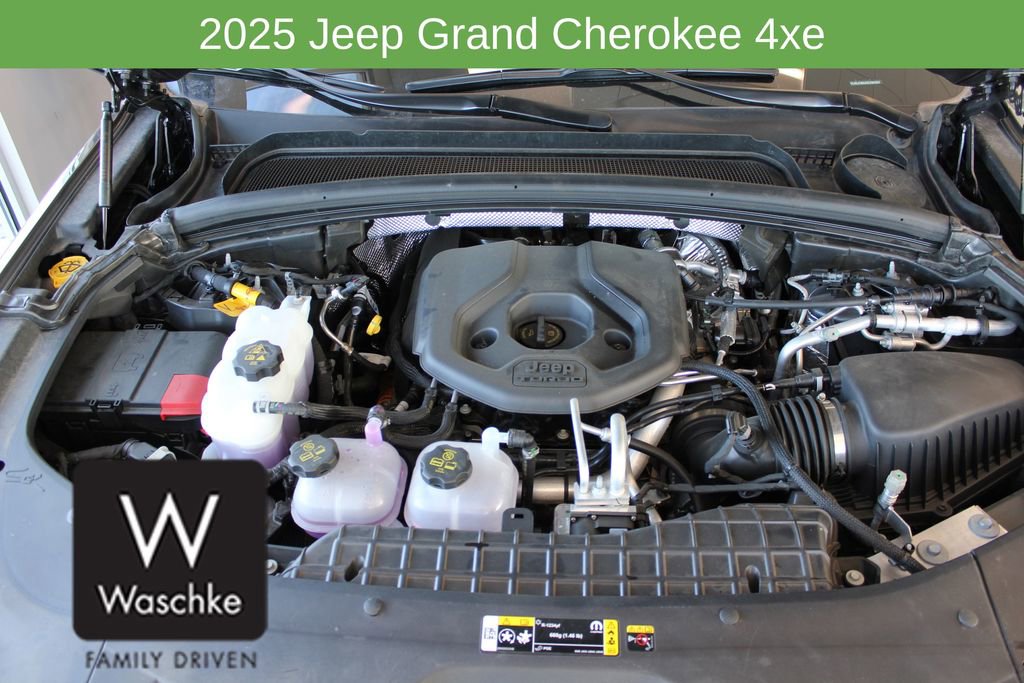 New 2025 Jeep Grand Cherokee Limited 4xe w/ Trailer Tow Package image 10