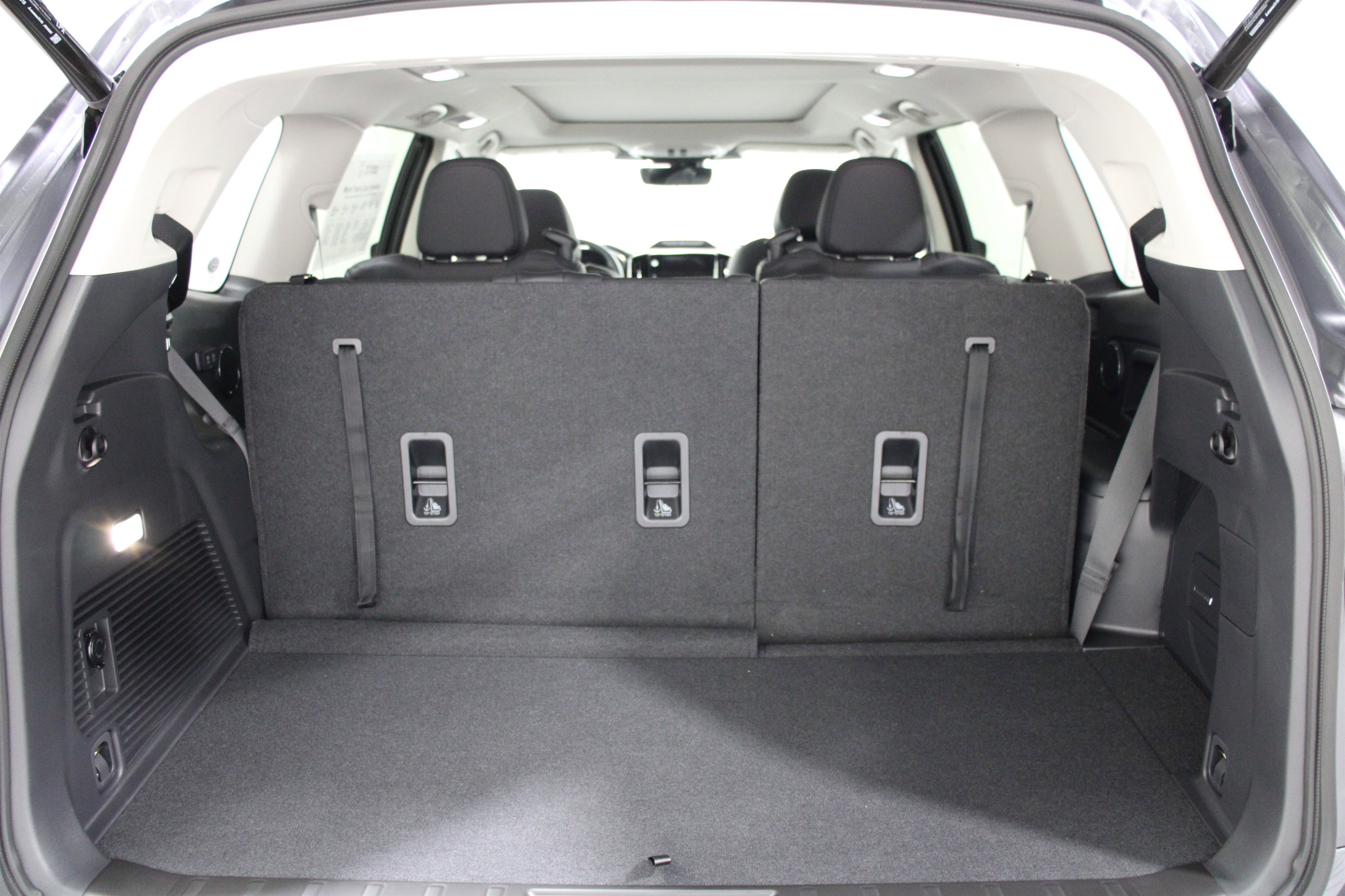 New 2025 Subaru Ascent Limited image 24