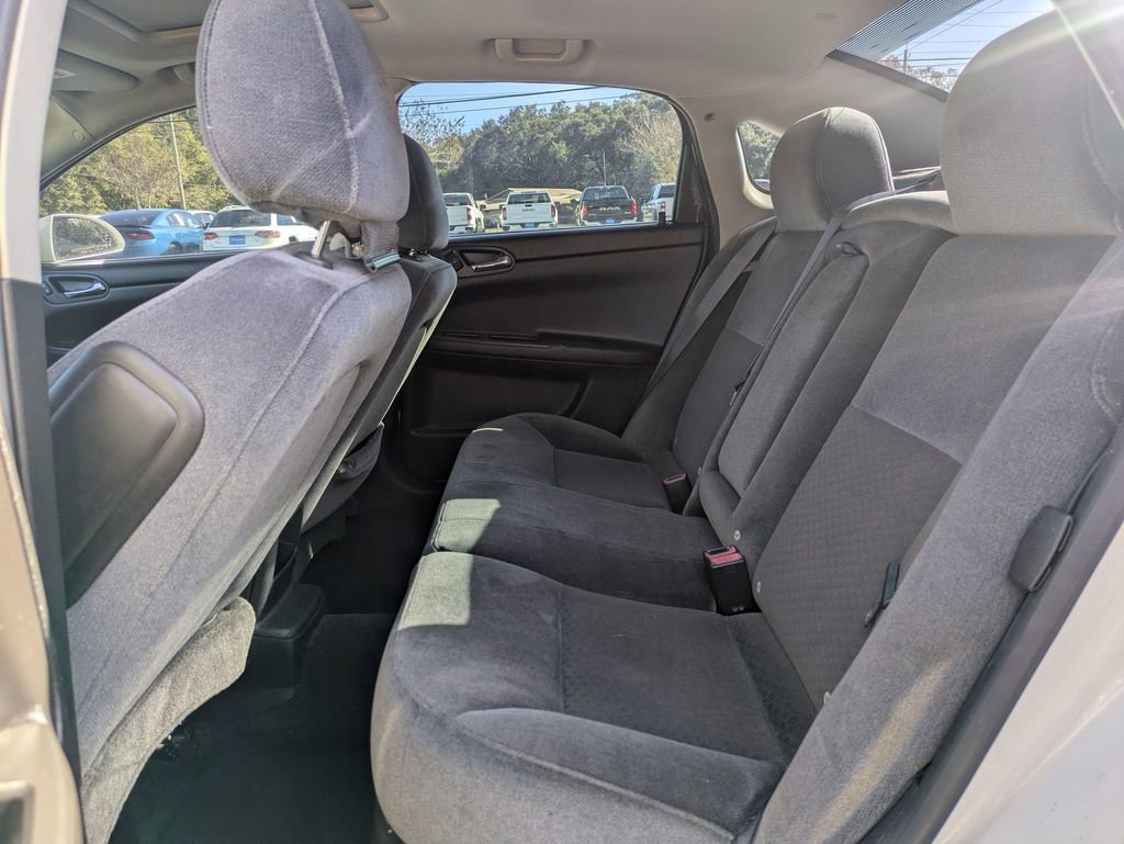 Used 2013 Chevrolet Impala LT w/ LT Sunroof Package image 26