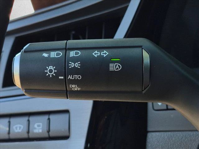 Used 2025 Lexus ES 300h w/ Technology Package FWD image 10