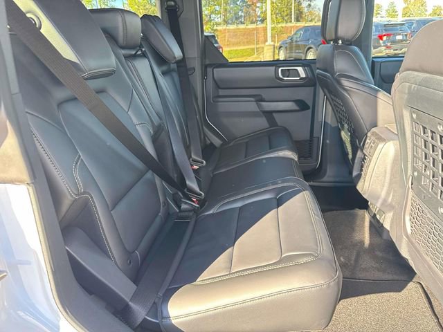 New 2025 Ford Bronco Badlands image 11