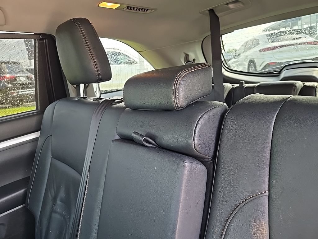 Used 2018 Toyota Highlander XLE w/ Protection Package #3 AWD/4WD image 34
