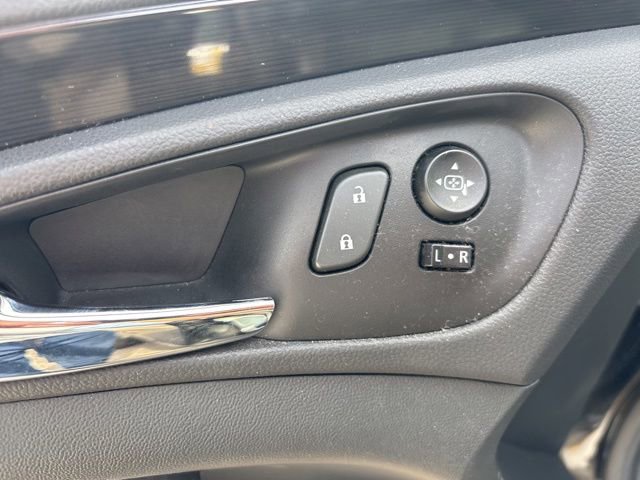 Used 2017 Buick Regal Sport Touring FWD image 17
