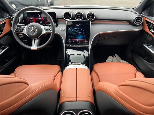 Used 2025 Mercedes-Benz C 300 4MATIC Sedan image 14