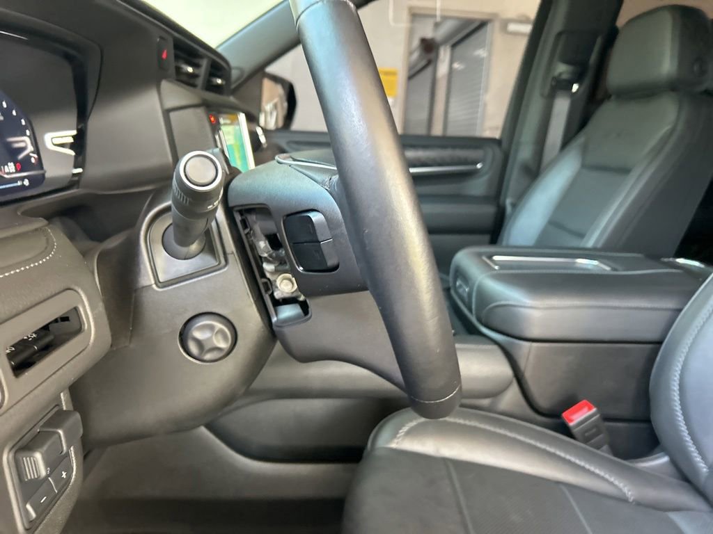 Used 2024 GMC Yukon Denali w/ Denali Reserve Package AWD/4WD image 43