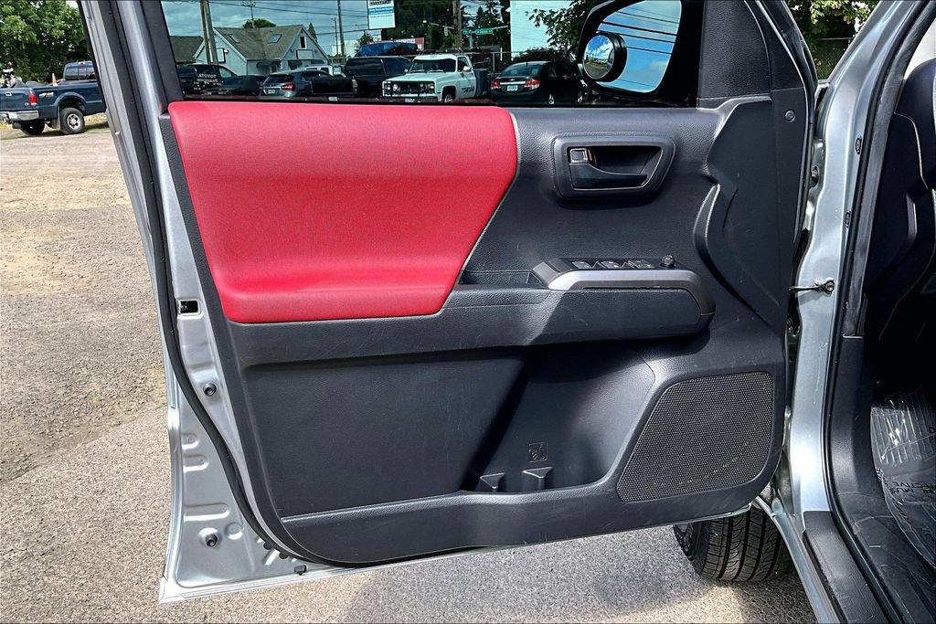 Used 2023 Toyota Tacoma SR5 RWD image 22
