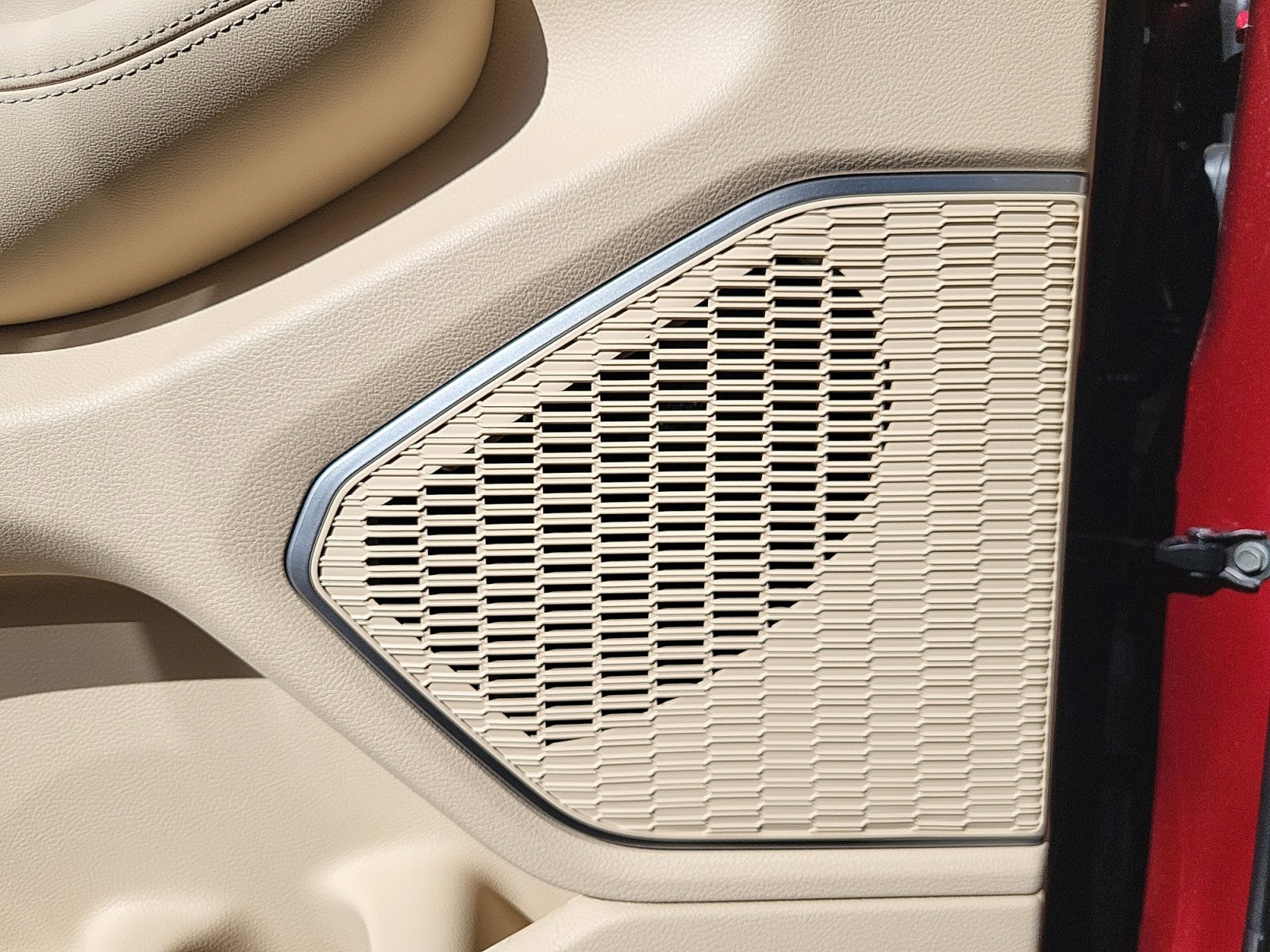 New 2025 Jeep Grand Cherokee L Limited w/ Black Appearance Package image 26