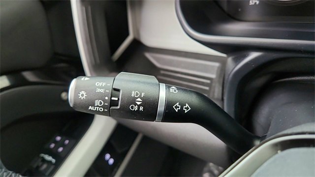 Used 2024 Land Rover Defender 110 S image 39