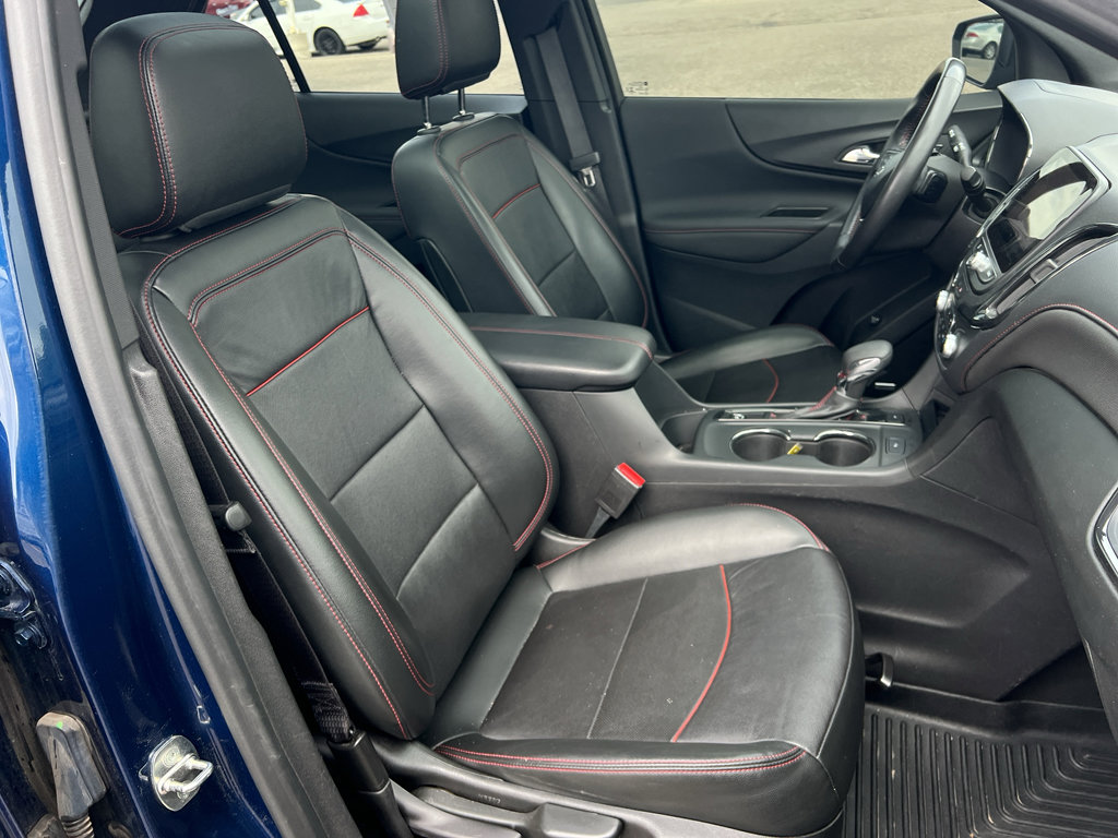 Used 2022 Chevrolet Equinox RS w/ RS Leather Package image 27