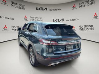 Used 2023 Lincoln Nautilus Reserve AWD/4WD image 2
