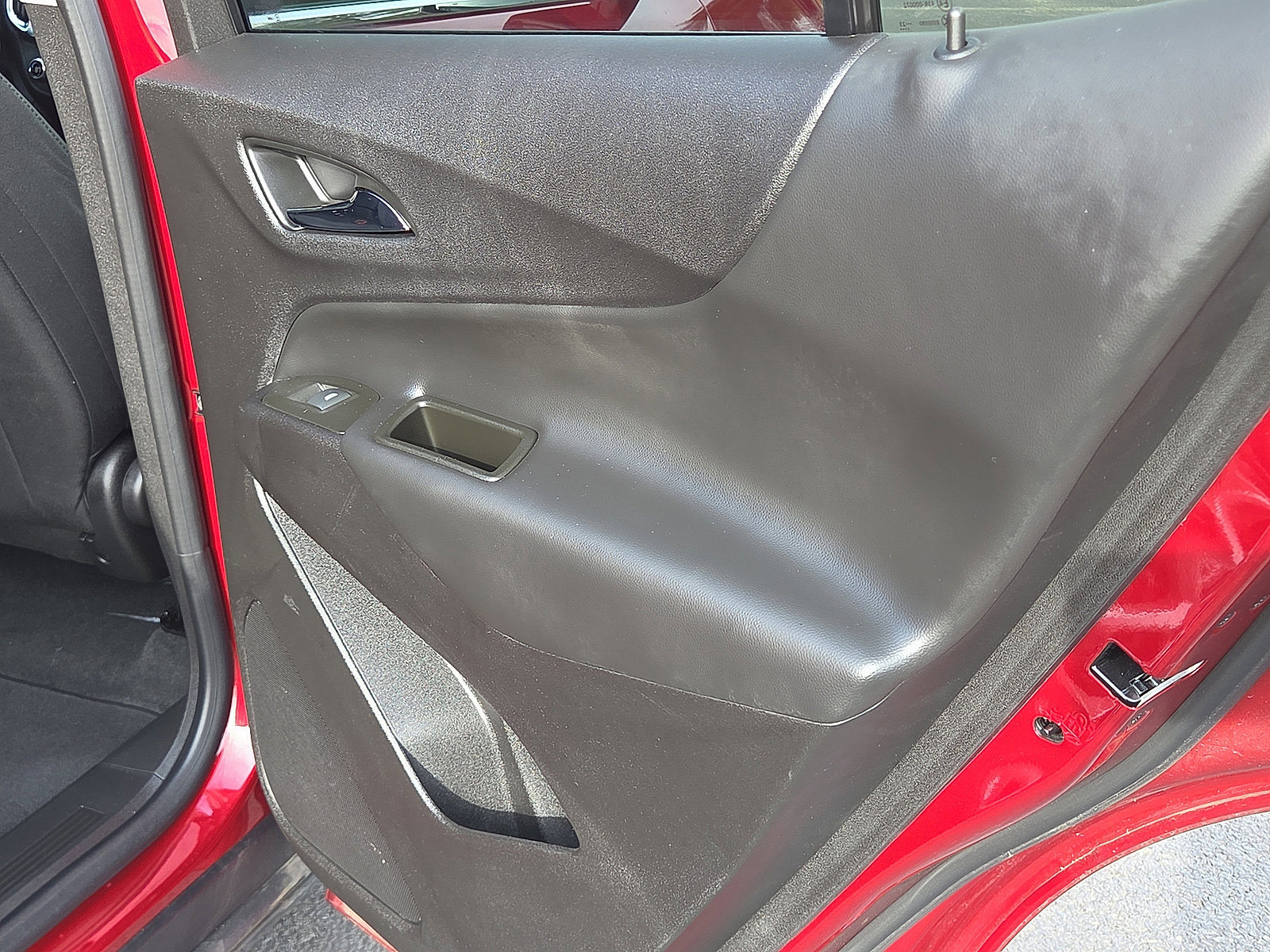 Used 2024 Chevrolet Equinox LT image 19