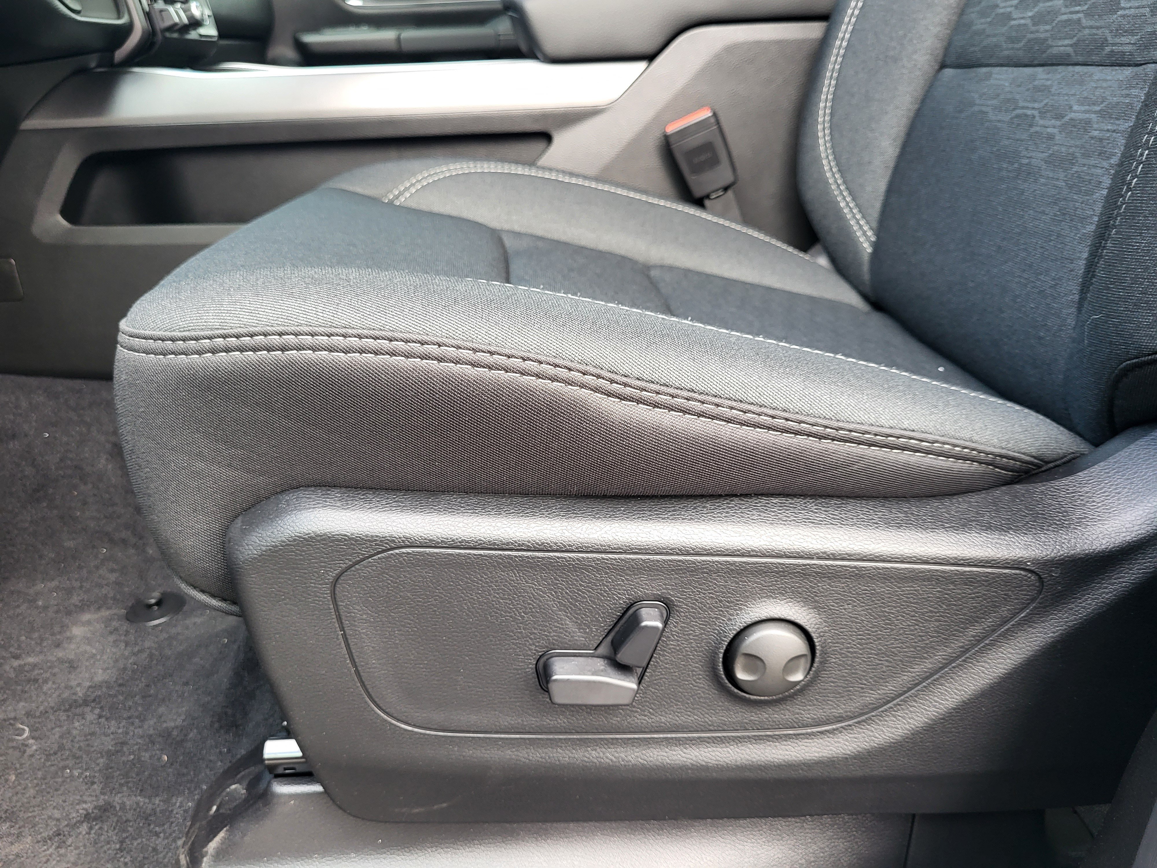 New 2026 RAM 1500 Big Horn AWD/4WD image 17