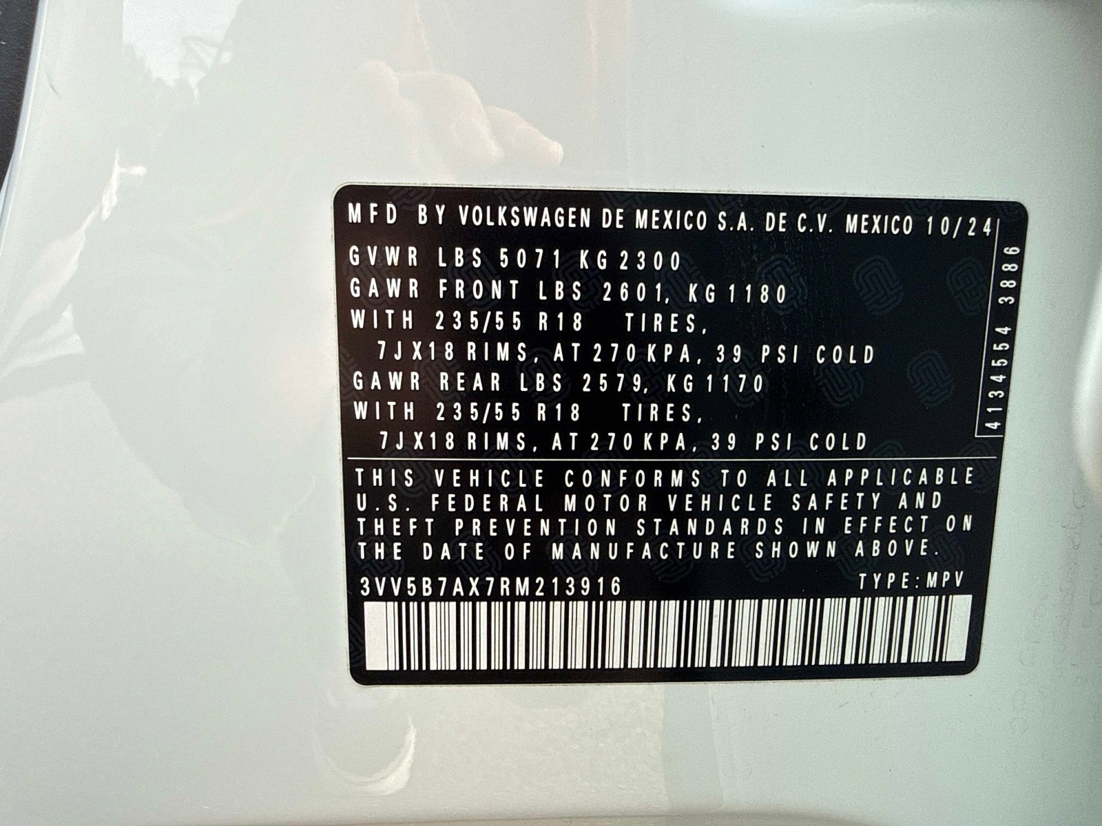 Used 2024 Volkswagen Tiguan Wolfsburg Edition image 34