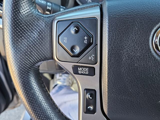 Used 2017 Toyota Tacoma SR5 w/ SR5 Appearance Package (SM) image 23