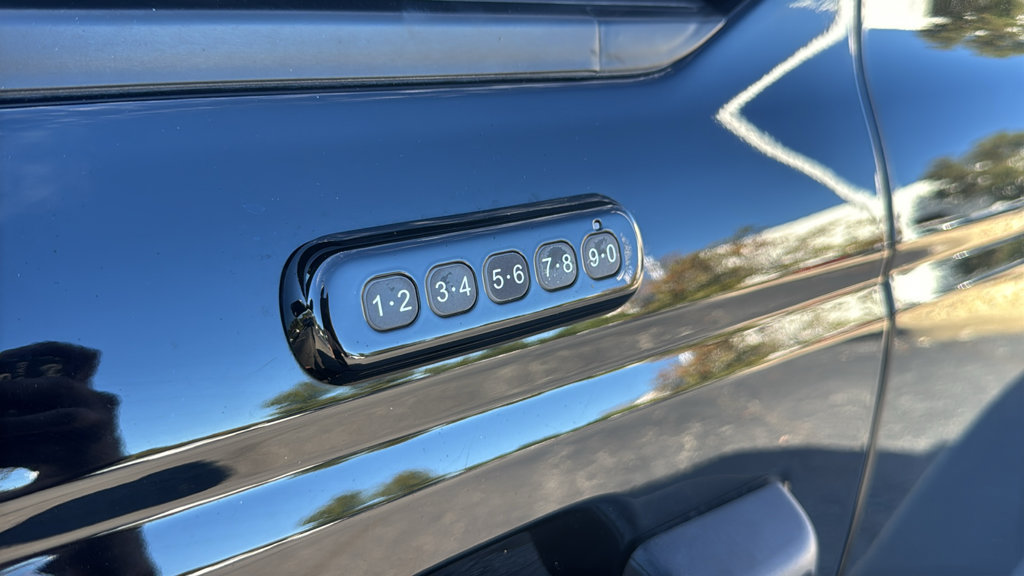 Used 2023 Ford Bronco Wildtrak AWD/4WD image 12