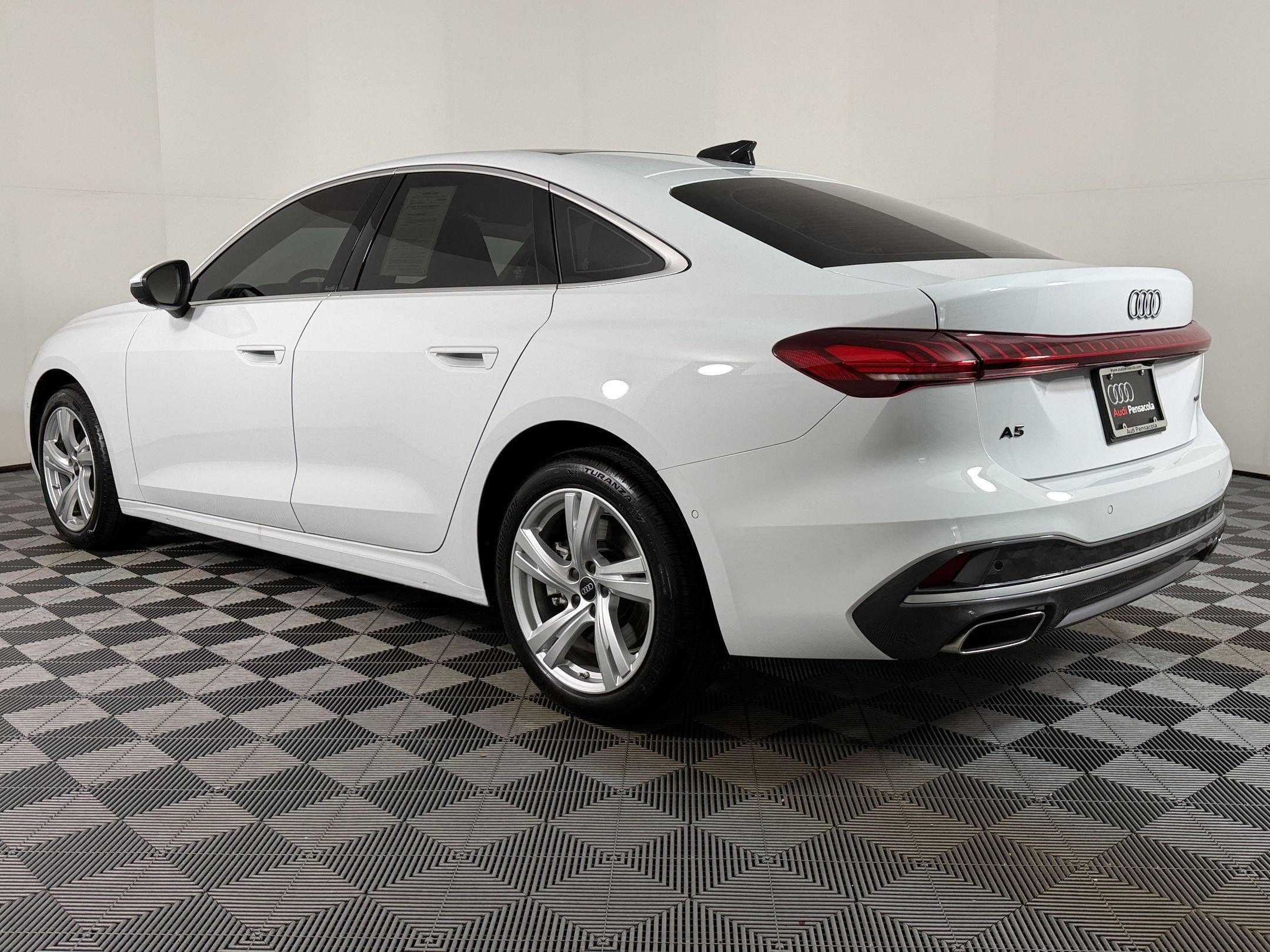 Used 2025 Audi A5 2.0T Premium Plus AWD/4WD image 2