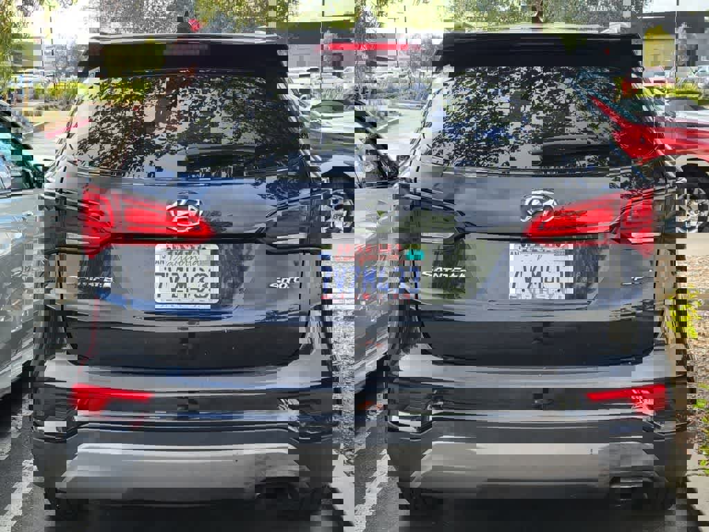 Used 2017 Hyundai Santa Fe Sport image 7