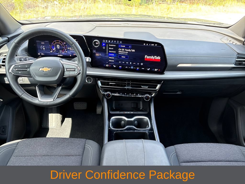 Used 2025 Chevrolet Traverse LT w/ Driver Confidence Package FWD image 5