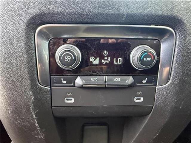 Used 2024 Chevrolet Tahoe Premier RWD image 40