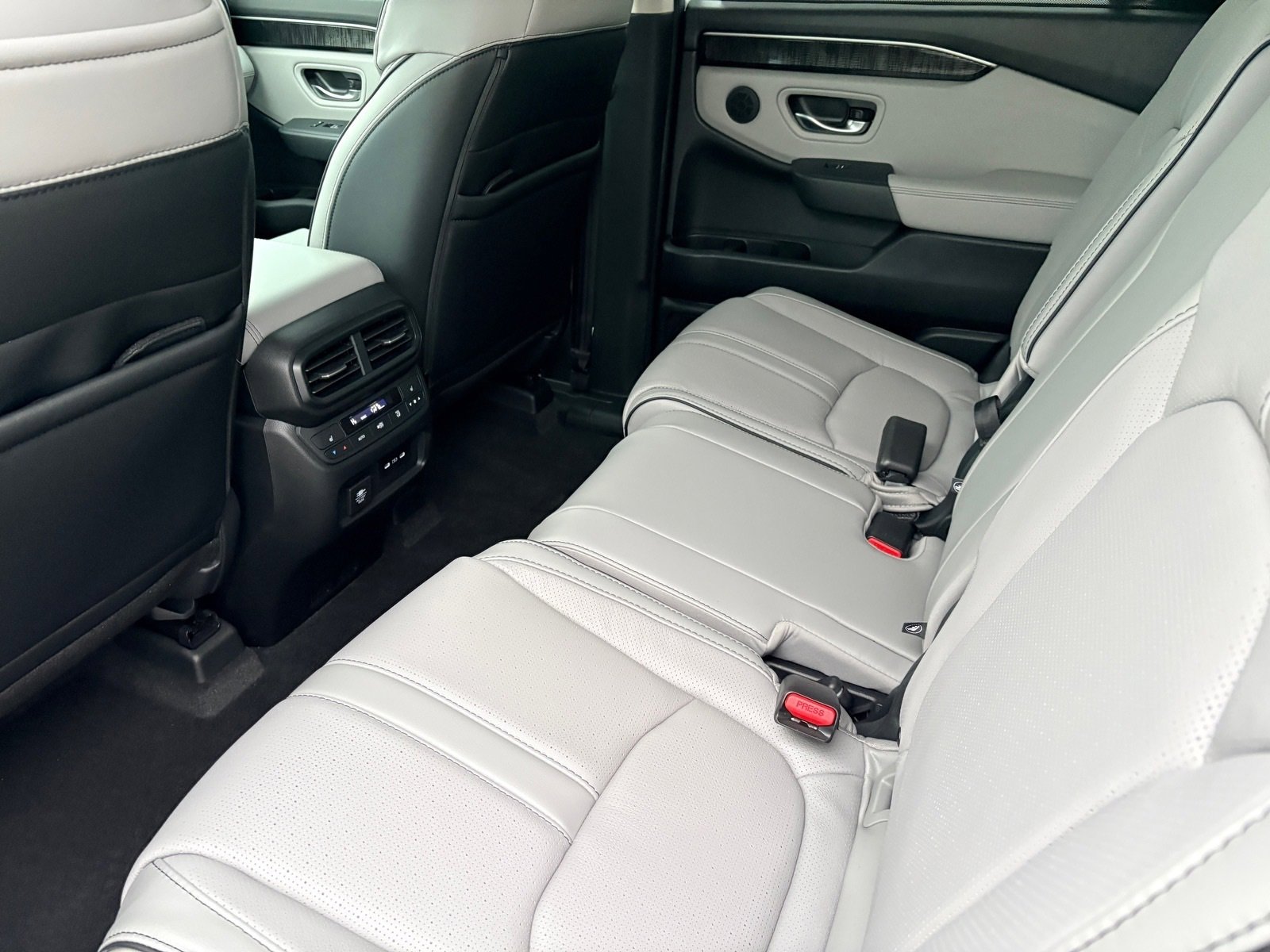 New 2025 Honda Pilot Elite image 18