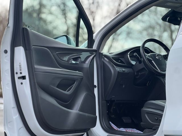 Used 2019 Buick Encore Preferred image 9