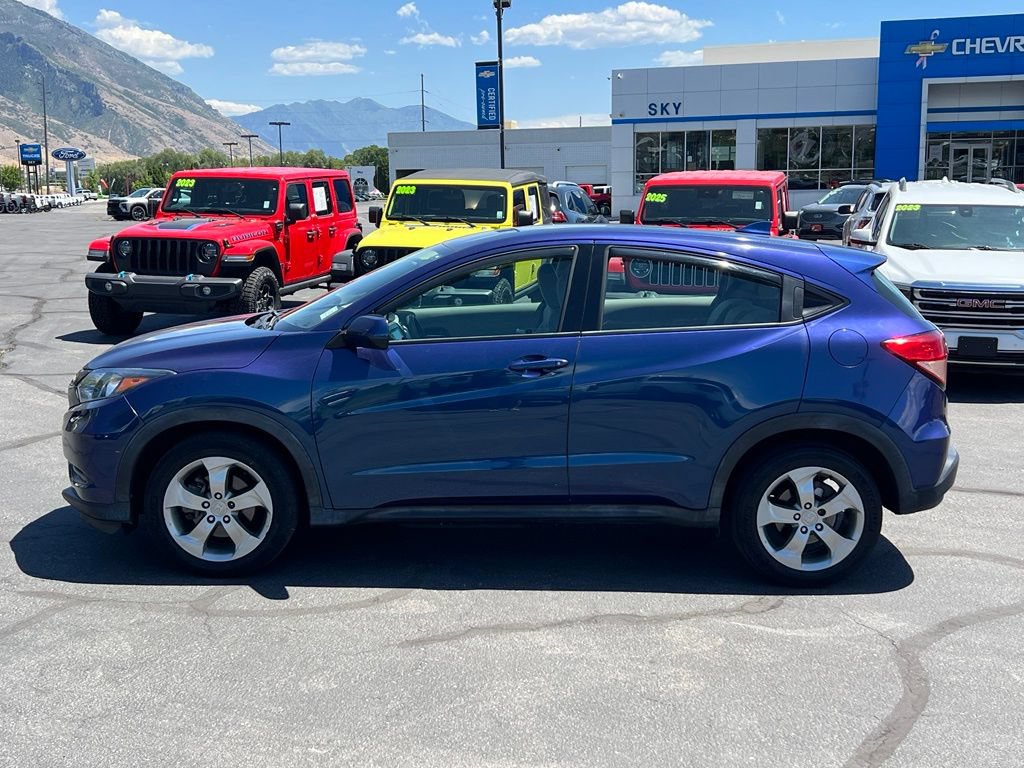 Used 2017 Honda HR-V LX image 13