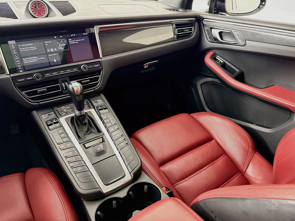 Certified 2020 Porsche Macan GTS AWD/4WD image 26