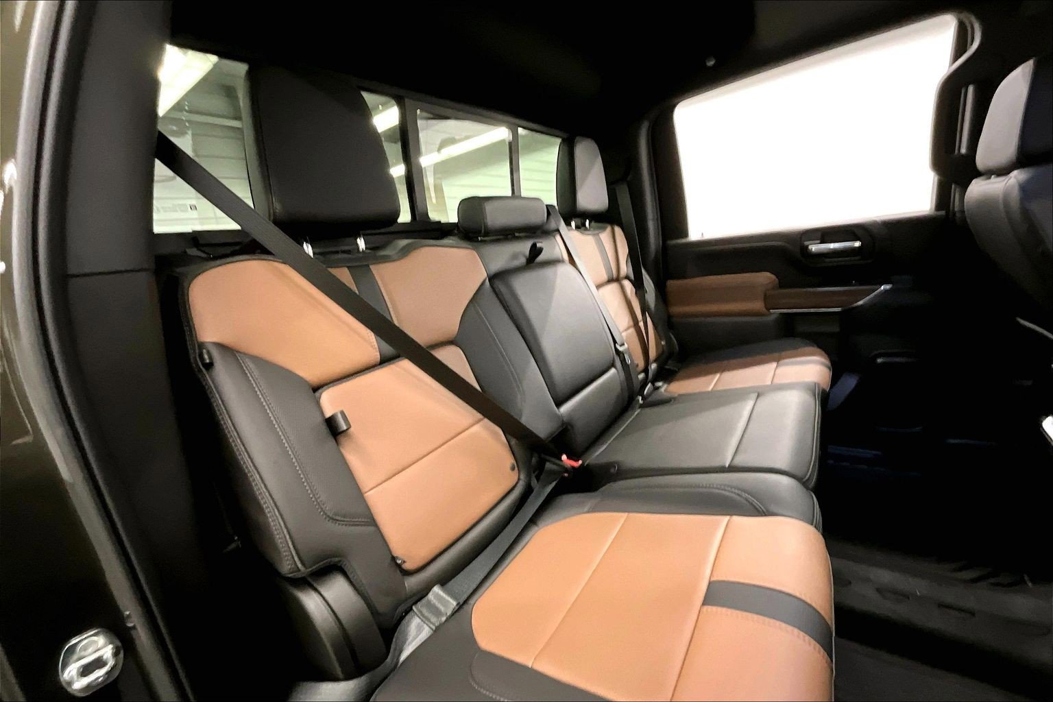 Used 2022 Chevrolet Silverado 3500 High Country w/ Safety Package II AWD/4WD image 24