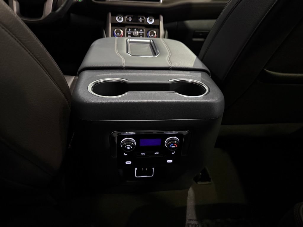 Used 2024 GMC Yukon Denali w/ Max Trailering Package AWD/4WD image 27