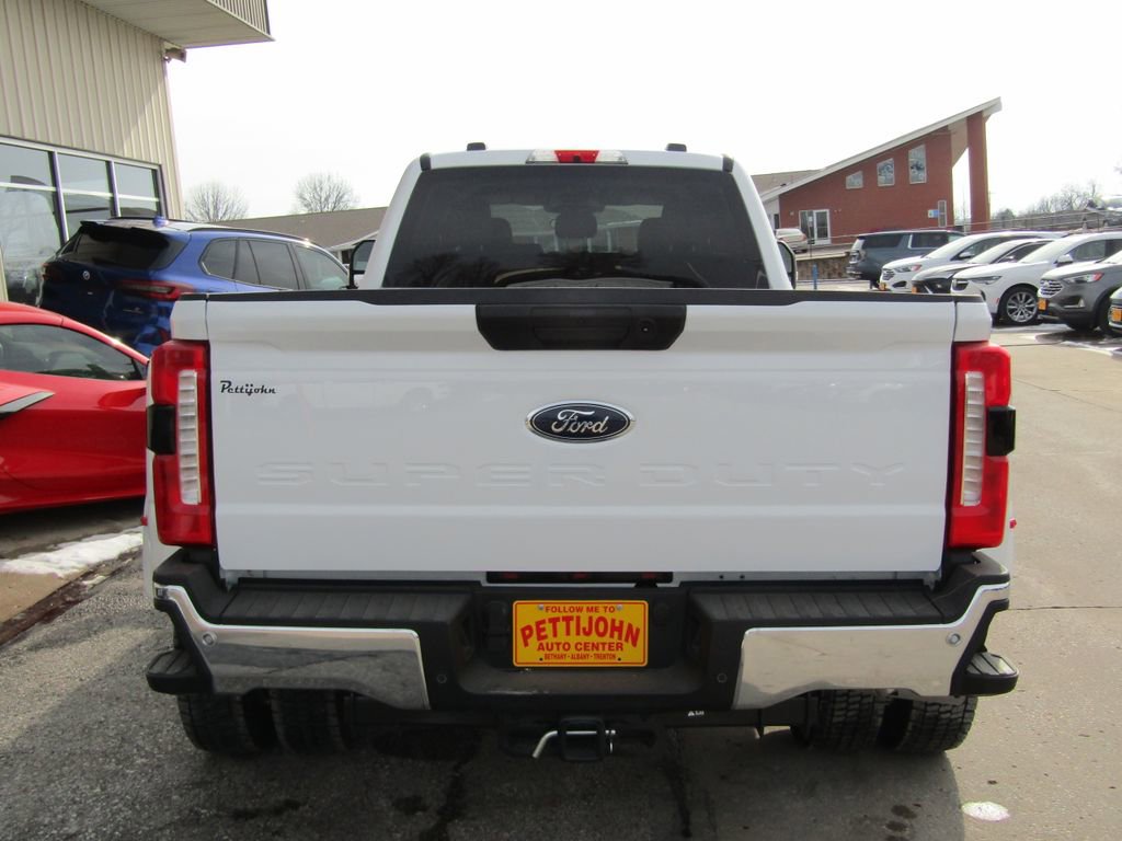 Used 2025 Ford F450 XLT w/ 360-Degree Camera Package image 4