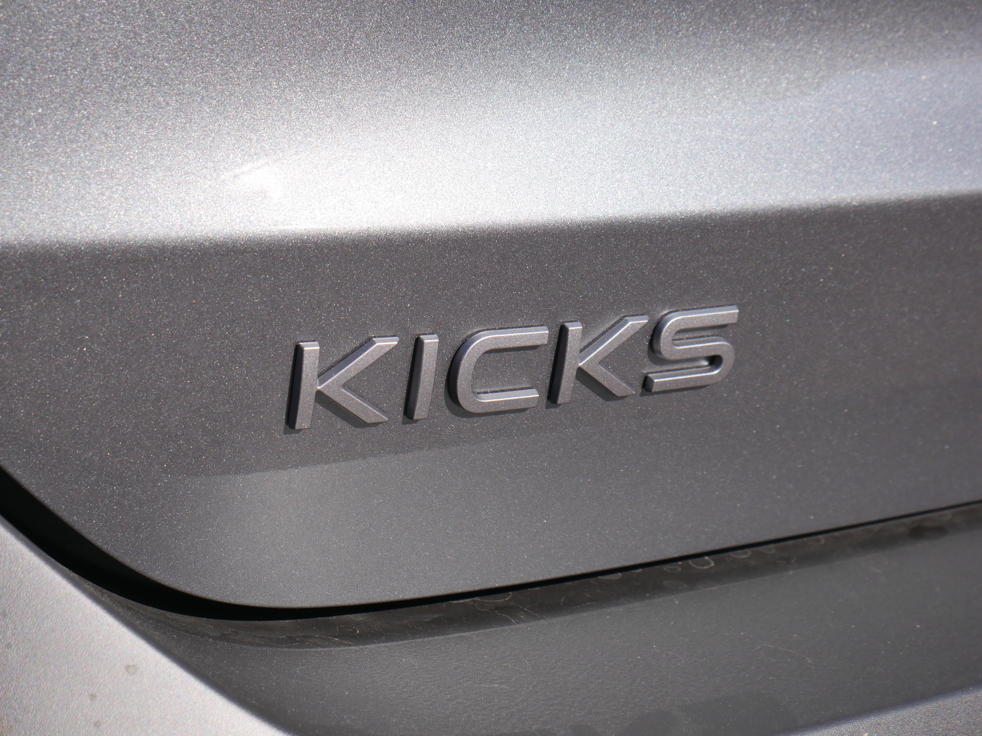 New 2026 Nissan Kicks SR w/ Cold Weather Package image 18