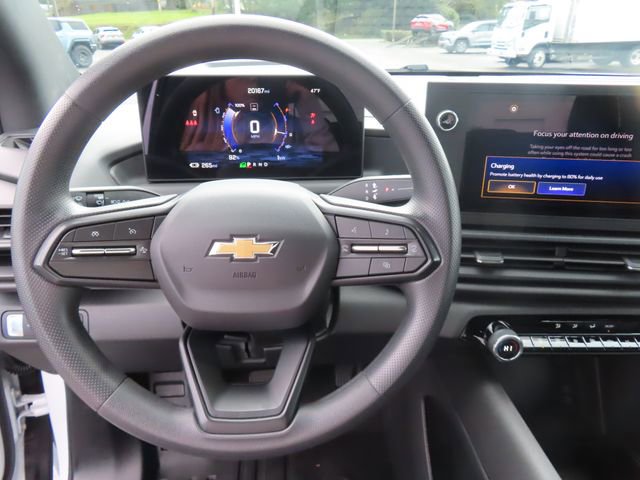 Used 2025 Chevrolet Silverado EV W/T AWD/4WD image 17