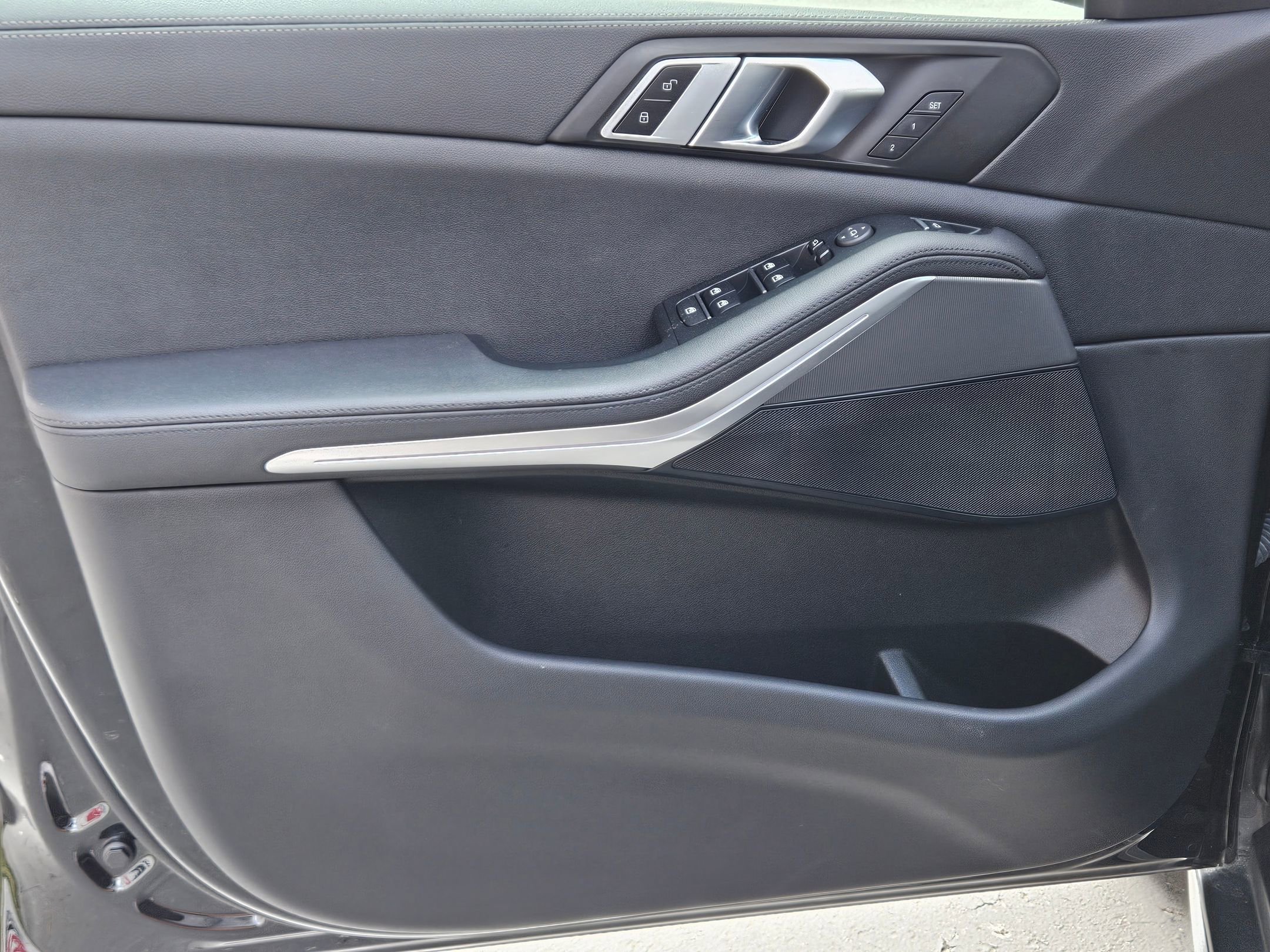 Used 2021 BMW X5 xDrive40i w/ Convenience Package image 17