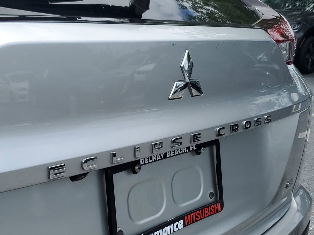 Used 2022 Mitsubishi Eclipse Cross SE image 6