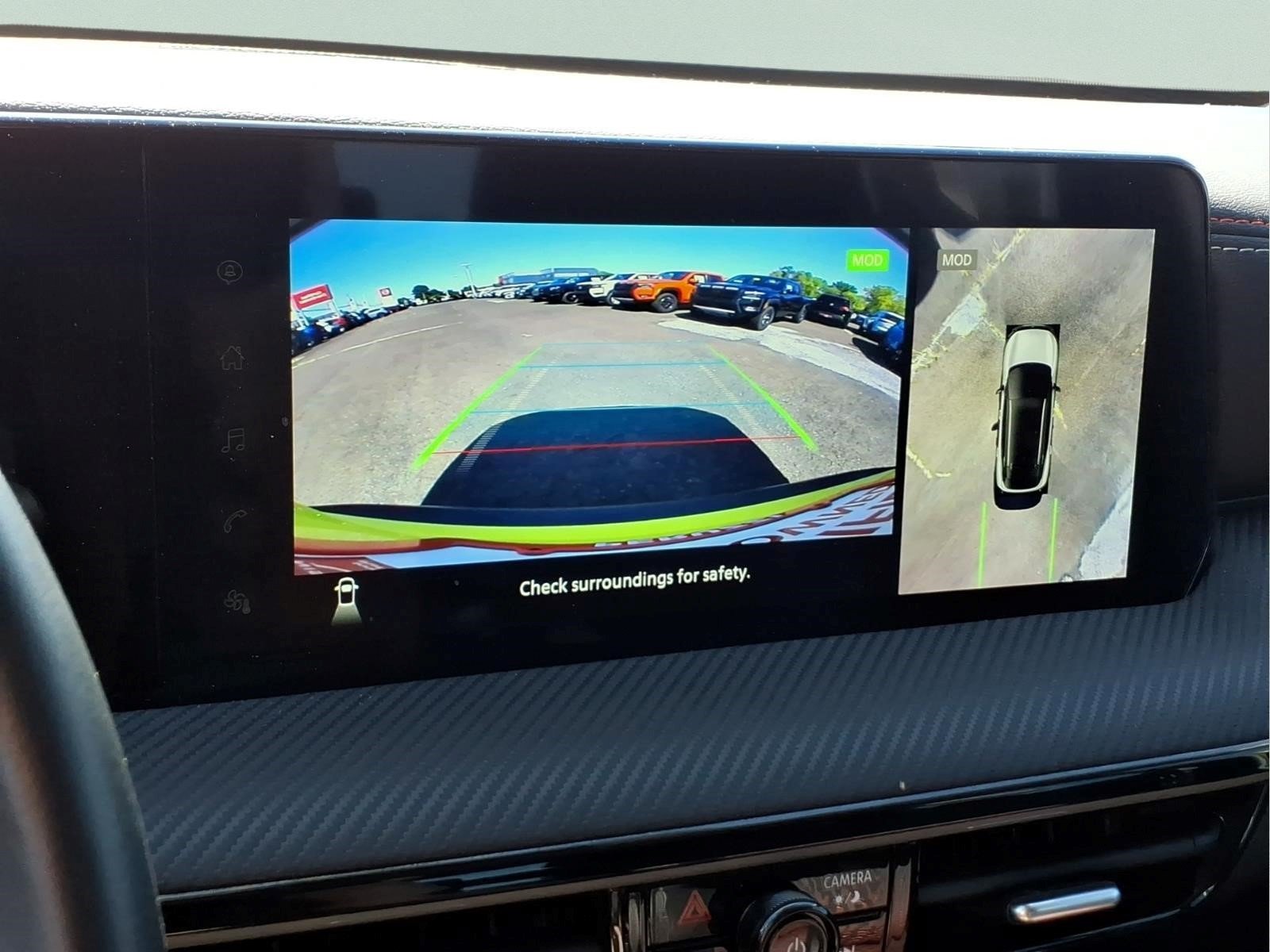 Certified 2025 Nissan Kicks SR FWD image 19