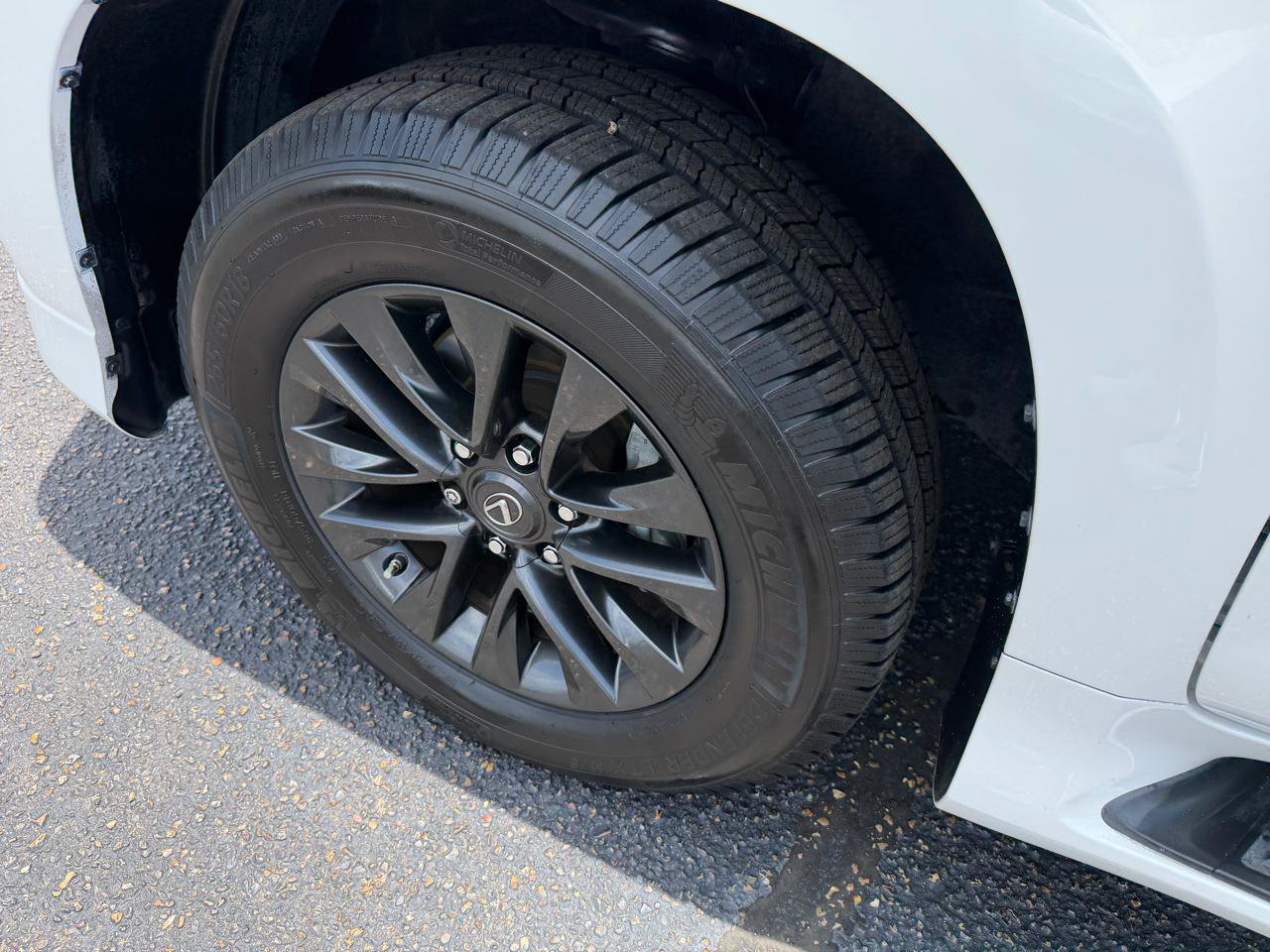 Used 2020 Lexus GX 460 Premium w/ Premium Package AWD/4WD image 9