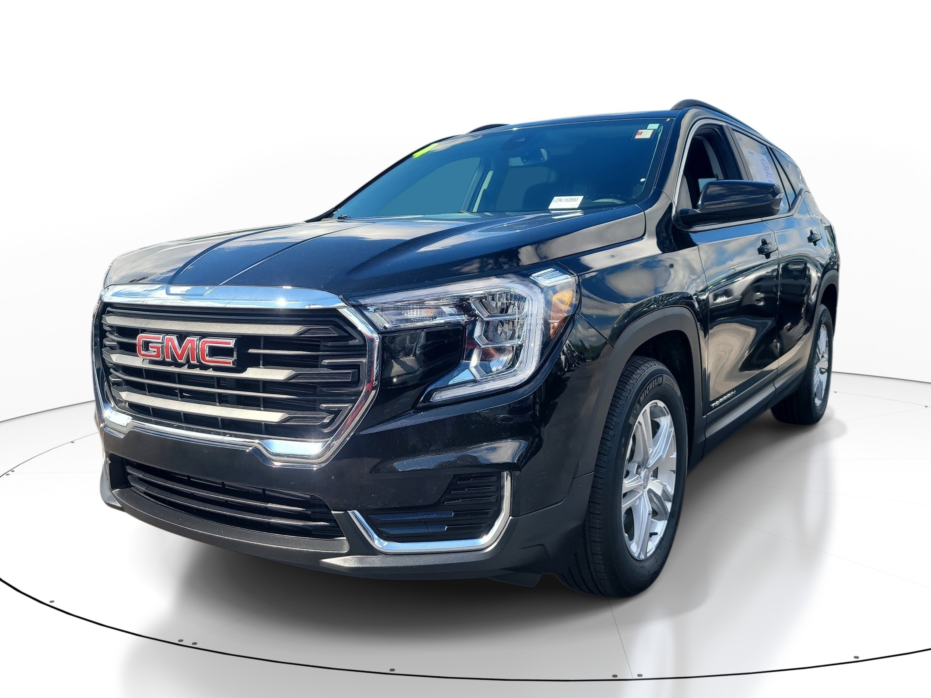 Used 2024 GMC Terrain SLE w/ Driver Convenience Package FWD image 3