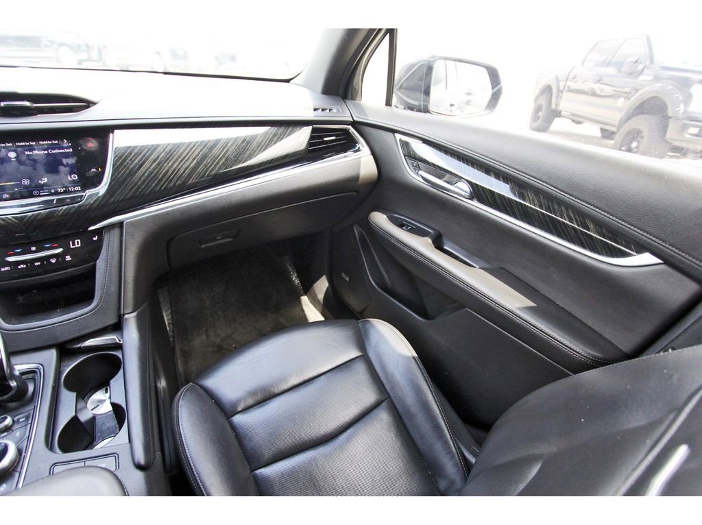 Used 2022 Cadillac XT6 Premium Luxury AWD/4WD image 10