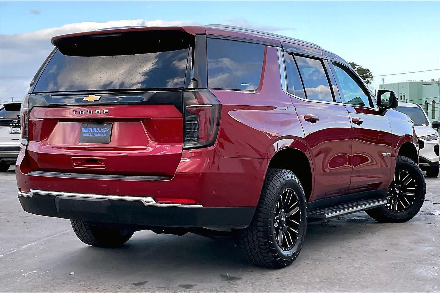 Used 2025 Chevrolet Tahoe LS AWD/4WD image 22