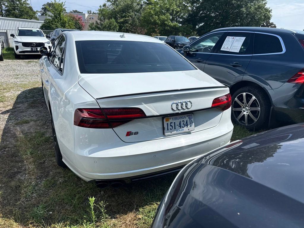 Used 2017 Audi S8 Plus w/ Dynamic Package AWD/4WD image 4