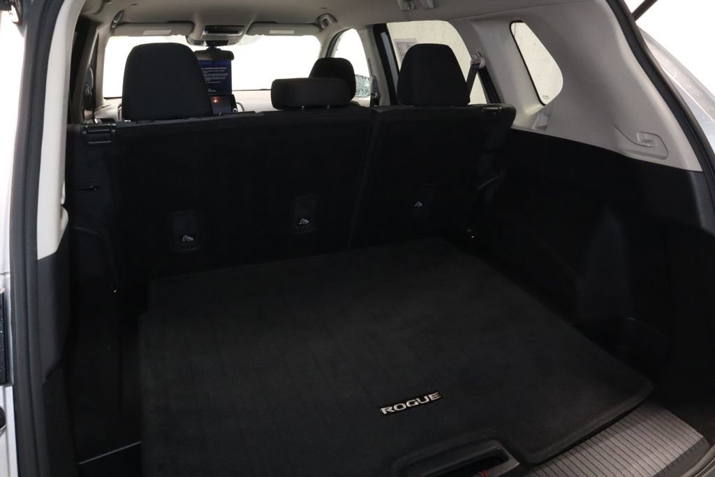 Certified 2023 Nissan Rogue SV AWD/4WD image 17