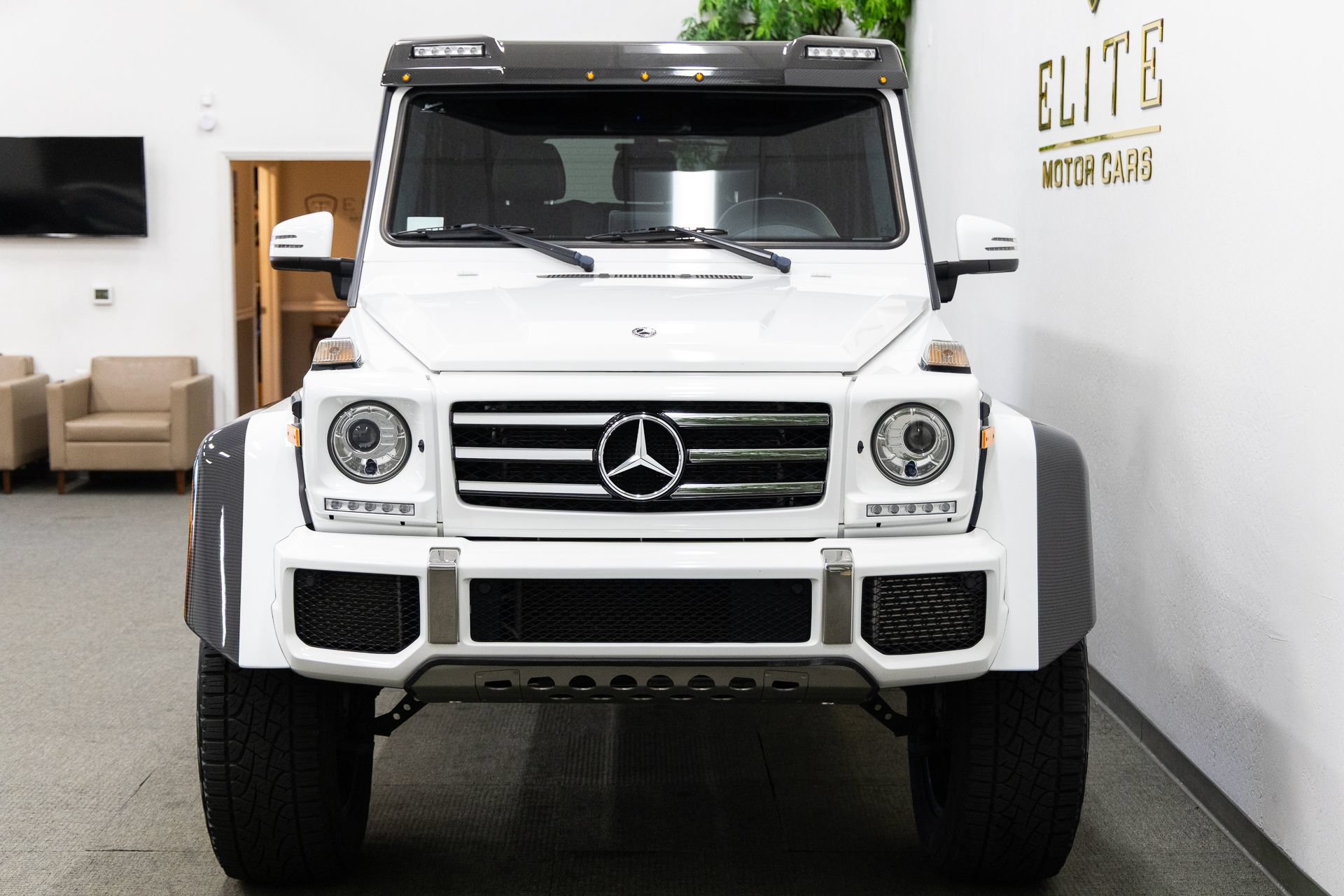 Used 2018 Mercedes-Benz G 550 Squared image 12