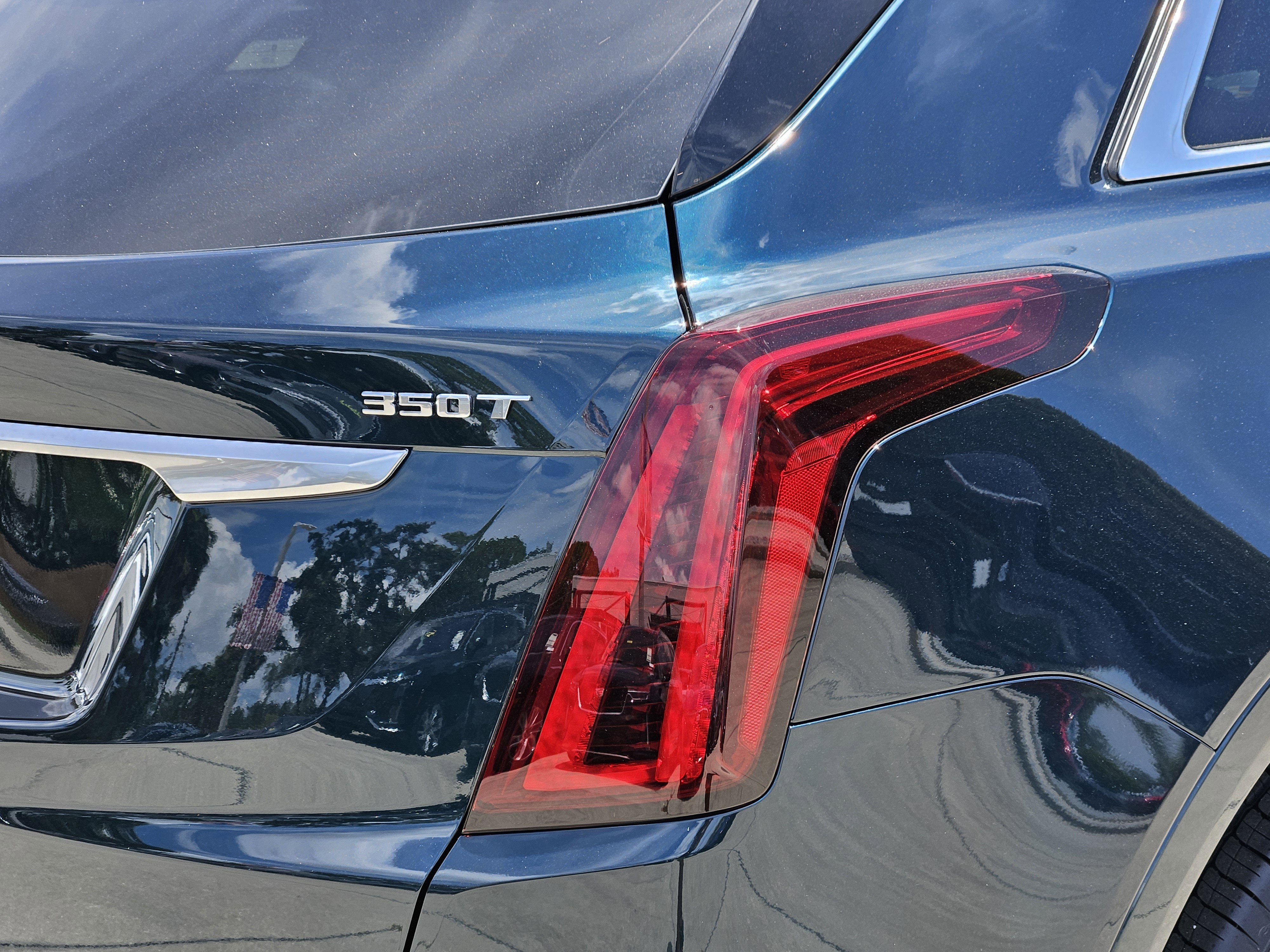 New 2025 Cadillac XT5 Premium Luxury w/ Technology Package image 10