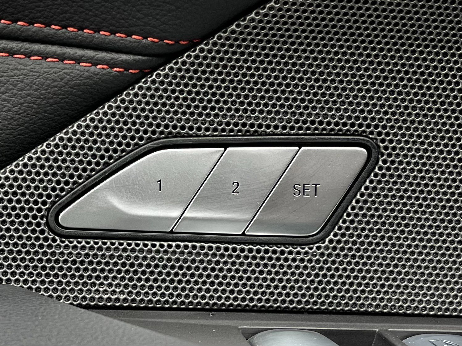 Used 2025 BMW 440i xDrive Convertible w/ Premium Package image 71