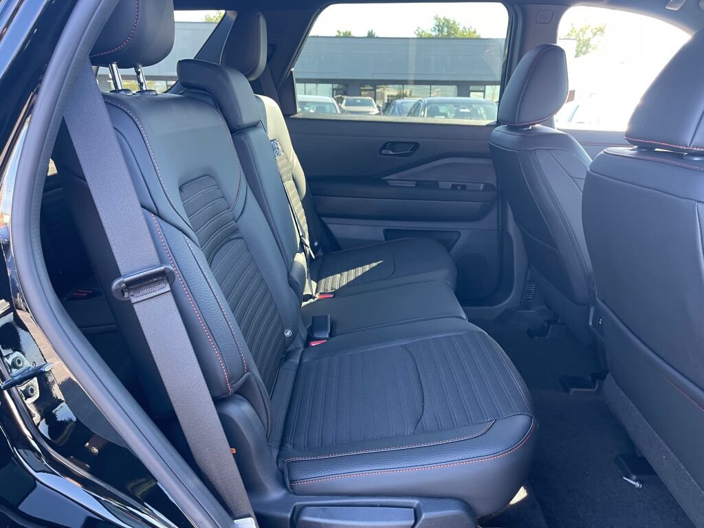 New 2026 Nissan Pathfinder Rock Creek AWD/4WD image 23
