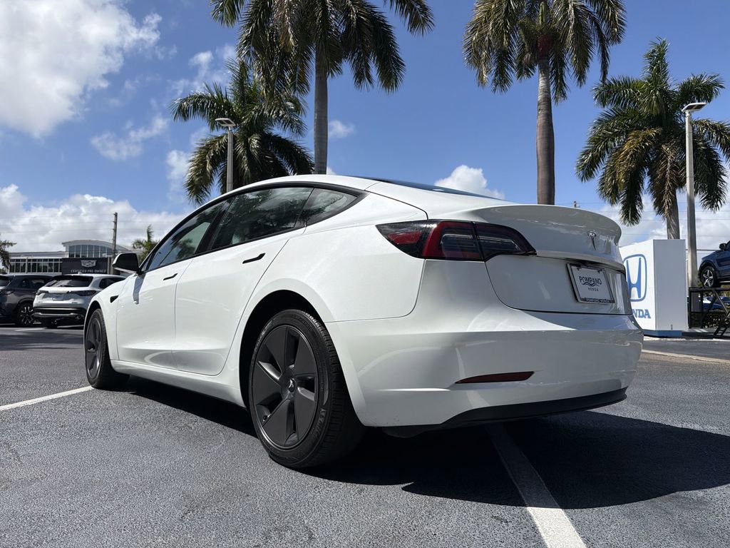 Used 2023 Tesla Model 3 Standard Range image 19