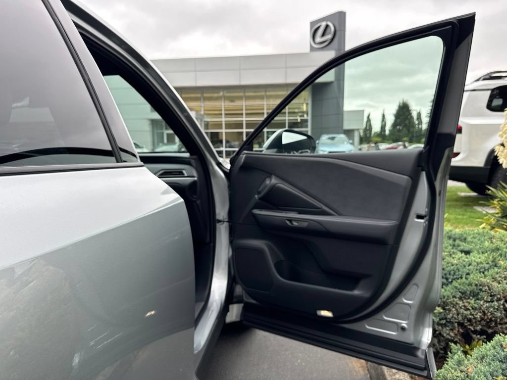 Certified 2025 Lexus TX 350 FWD w/ Technology Package image 18