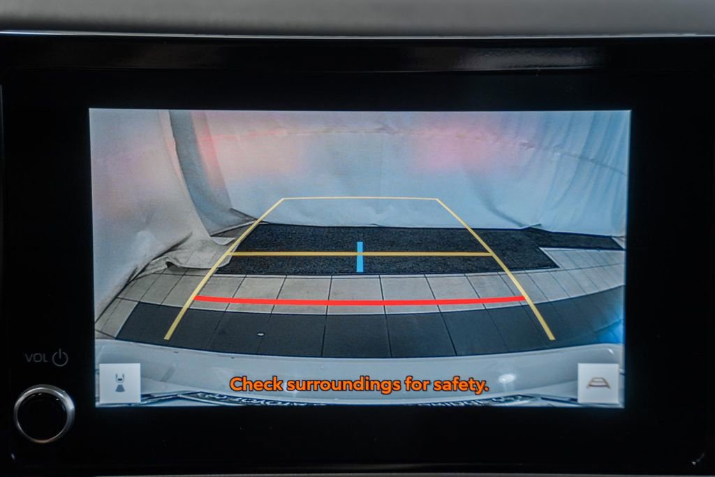 Used 2025 Toyota Camry LE image 40