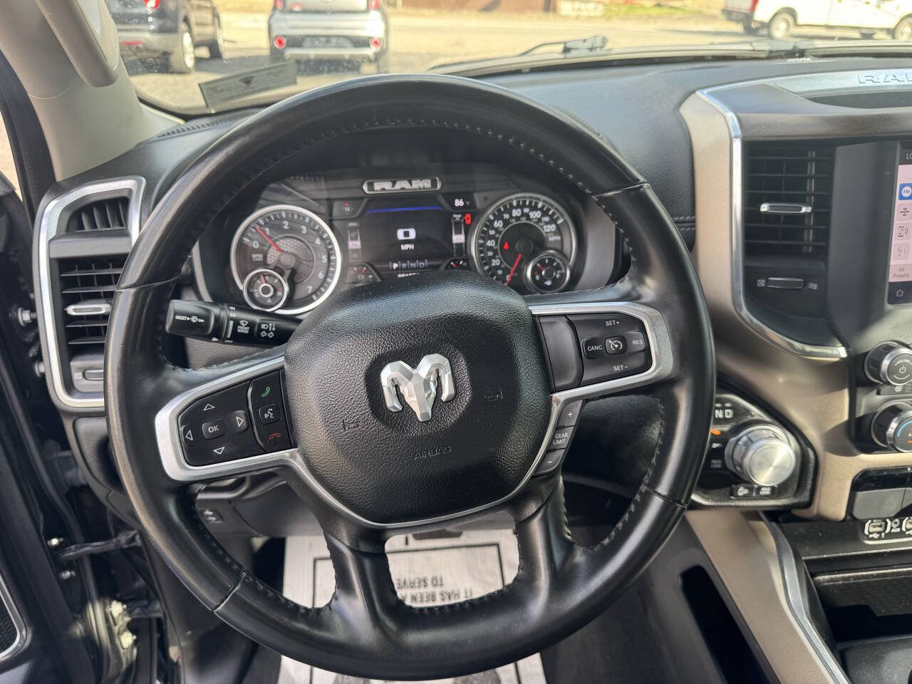 Used 2022 RAM 1500 Laramie AWD/4WD image 12
